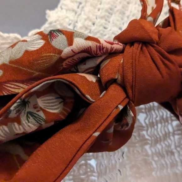 Sweet Shein Crochet Halter Top with Floral Back (Size XS) - Picture 8 of 12